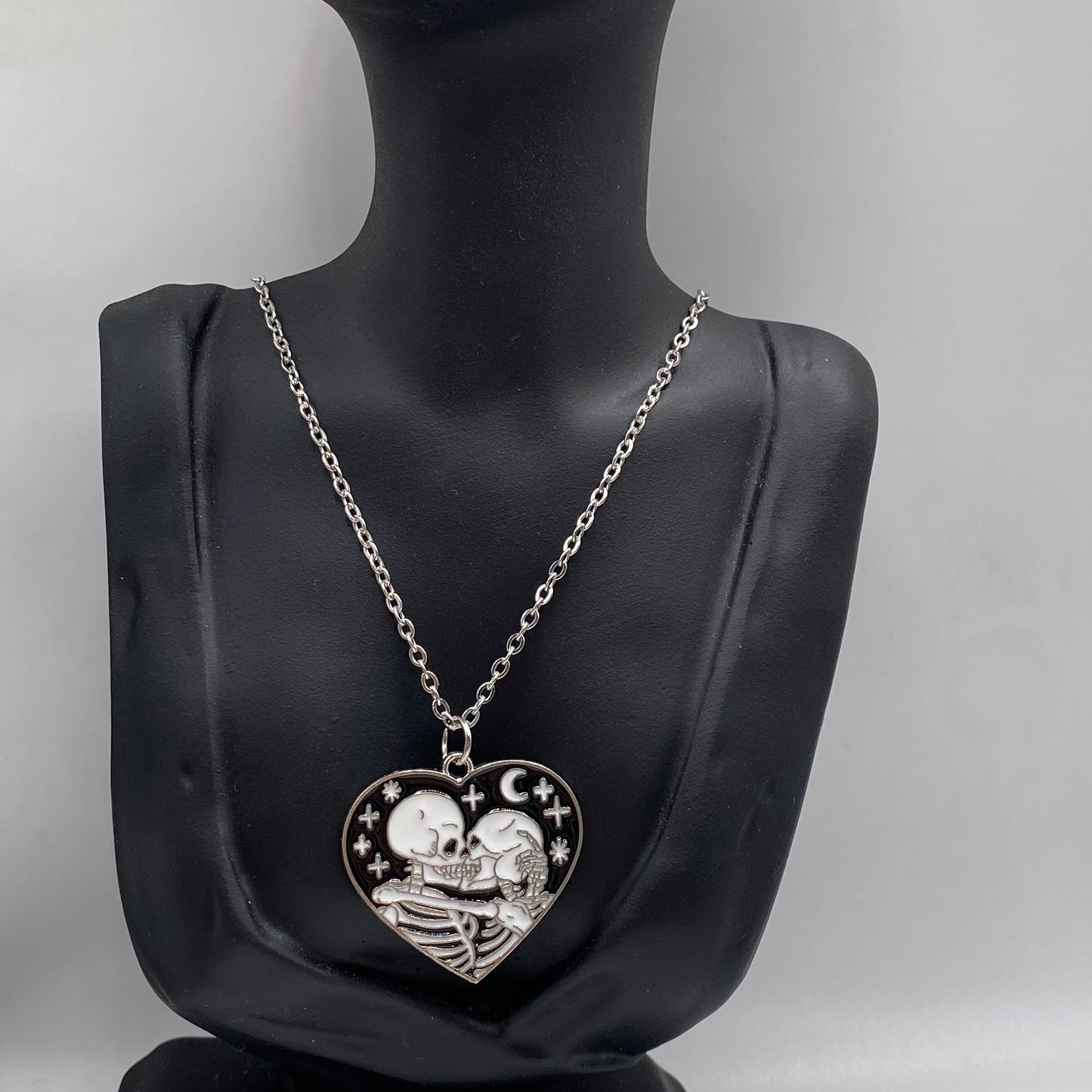 Kissing Skeleton Heart Necklace