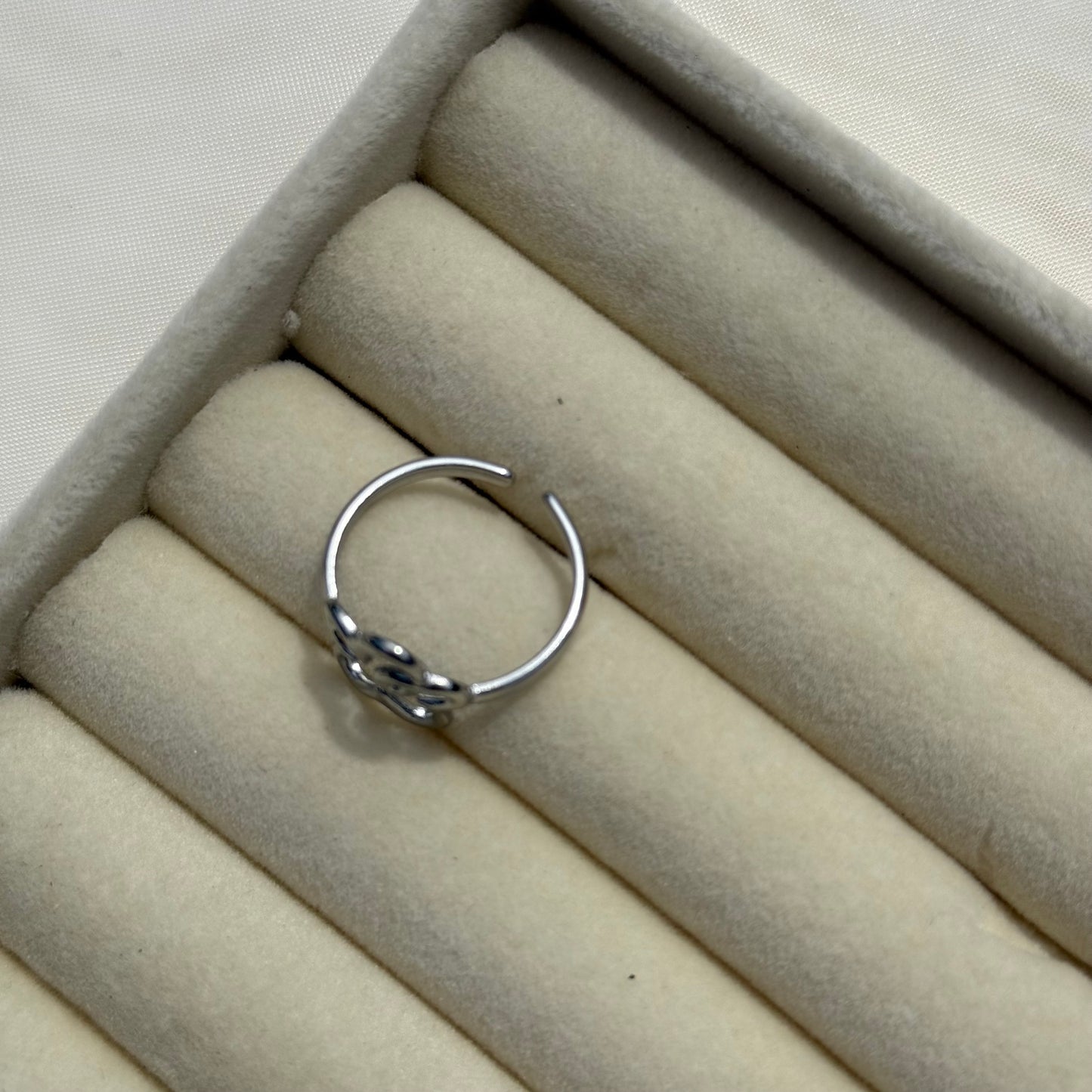Groovy Flower Ring