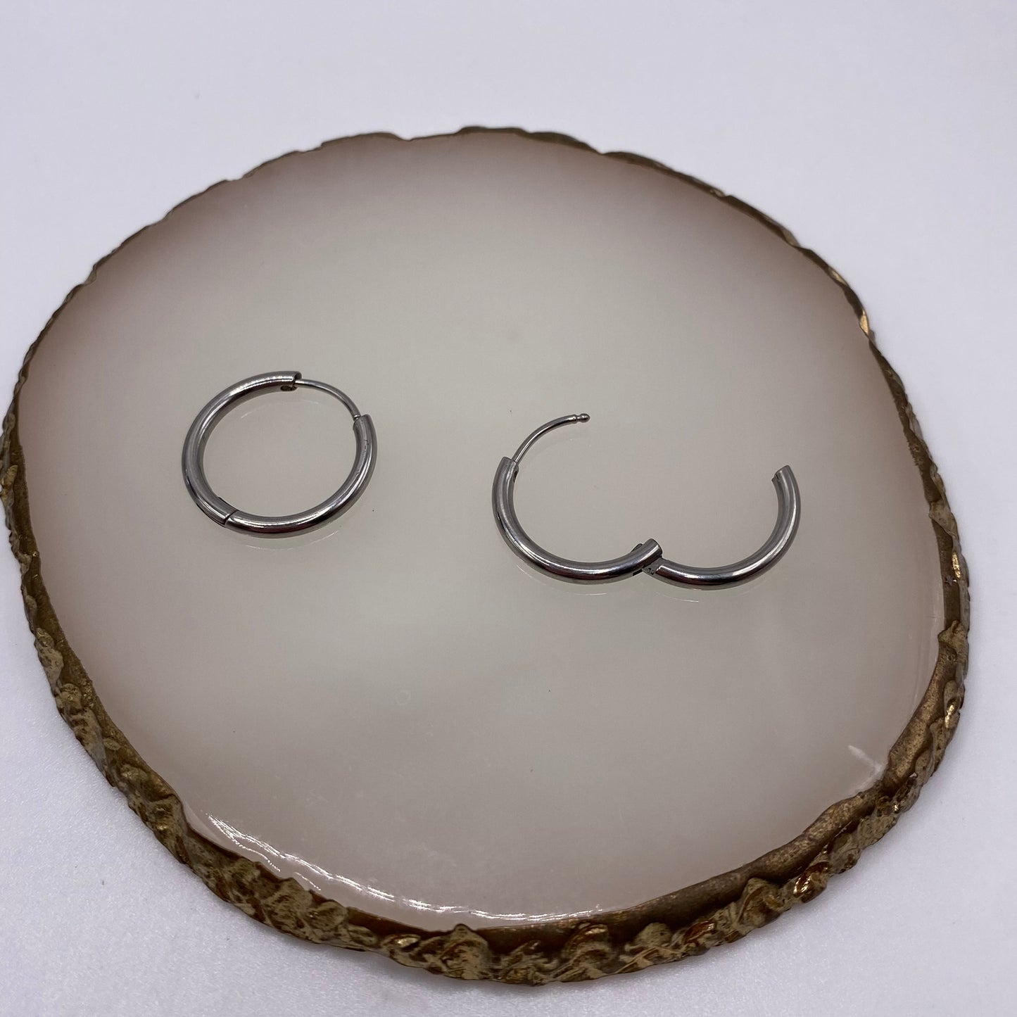 Plain Minimalistic Hoop Earrings