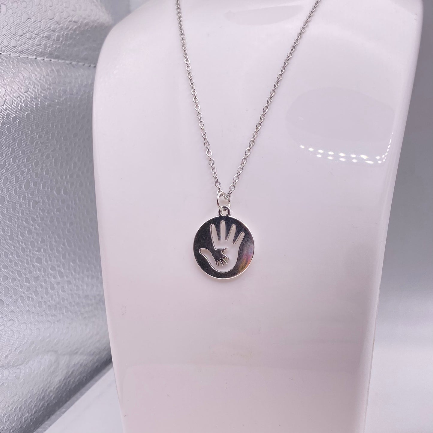 Guiding Hand Necklace