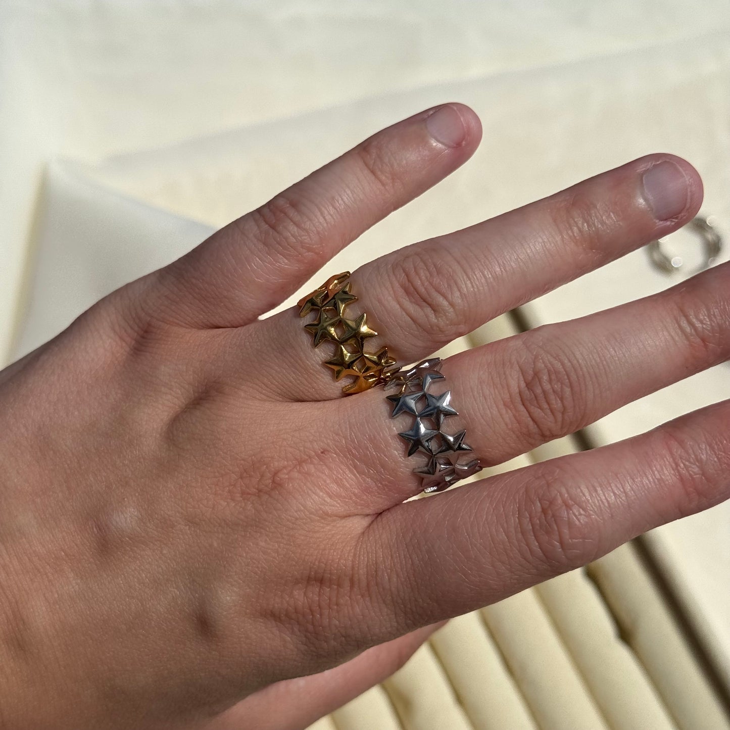 Star Cluster Ring