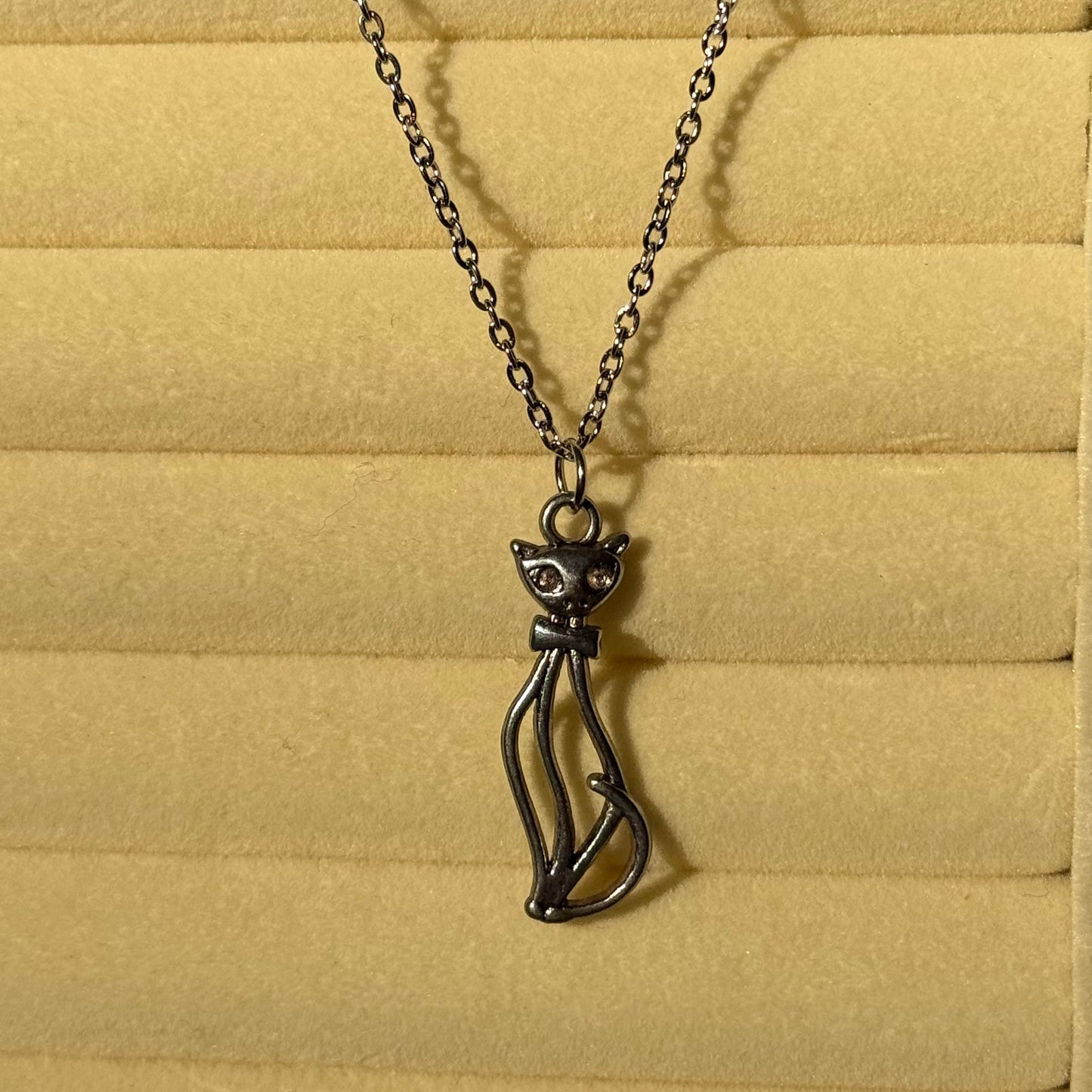 Cat Pendant Necklace