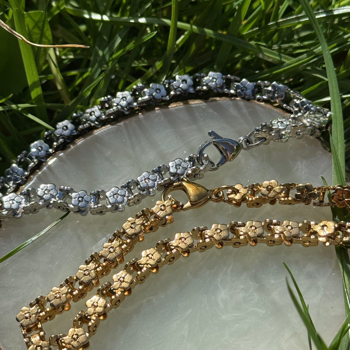 Chunky Flower Bracelet