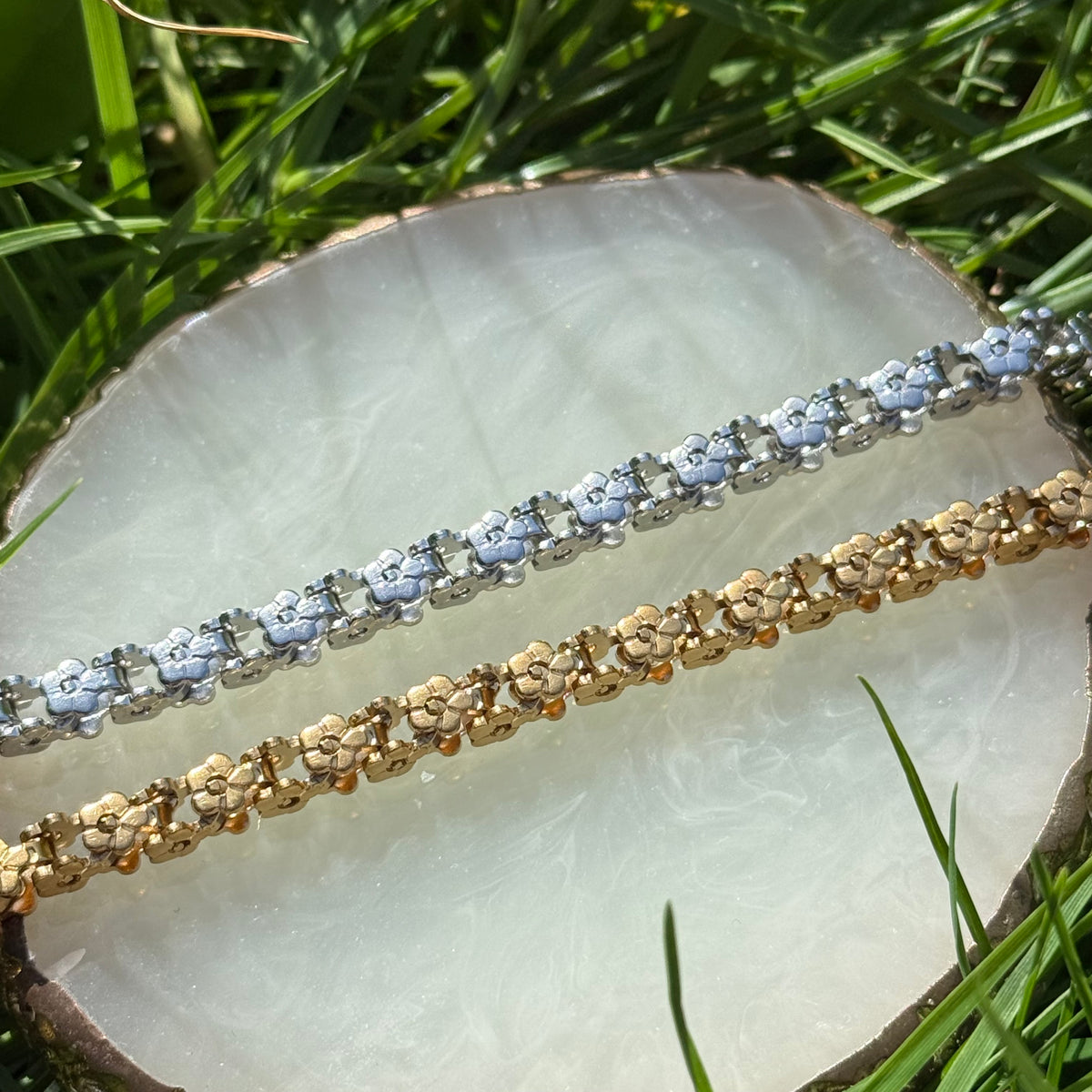 Chunky Flower Bracelet