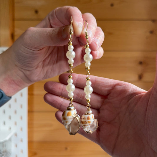 Shell Pearl Drop Earrings