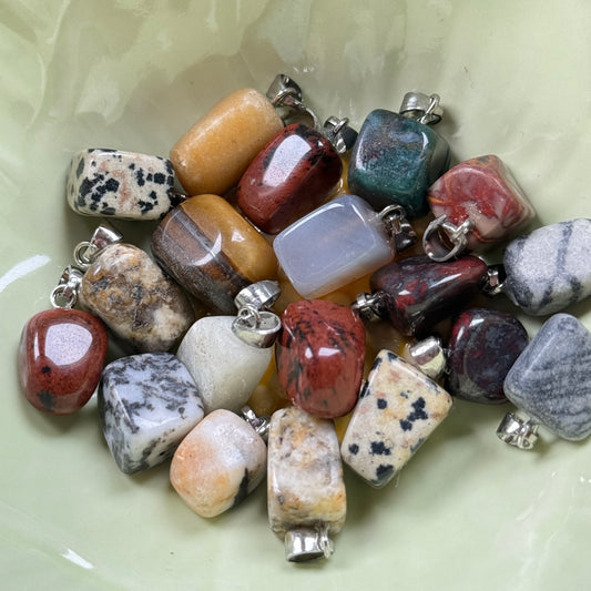 Random Crystal Chunk Necklace