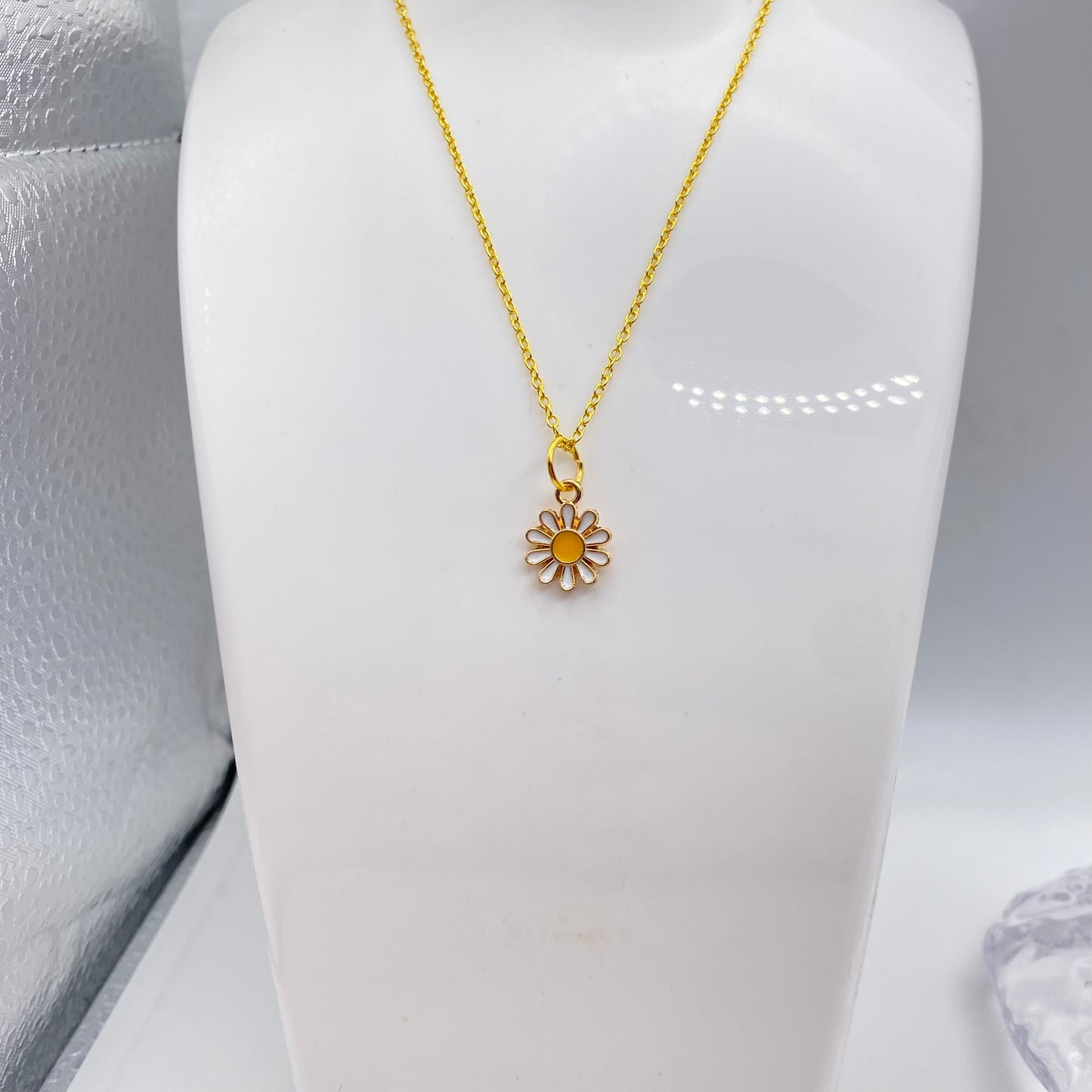 Daisy Necklace