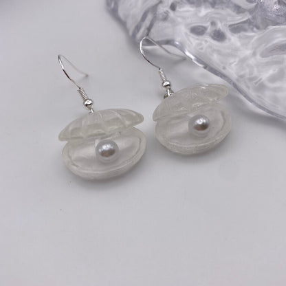 Chunky Clam Shell Pearl Earrings