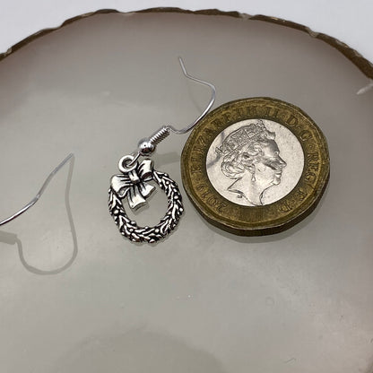 Small Silver Wreath Earrings