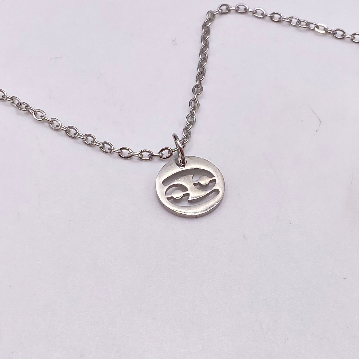Silver Solid Star Sign Necklaces