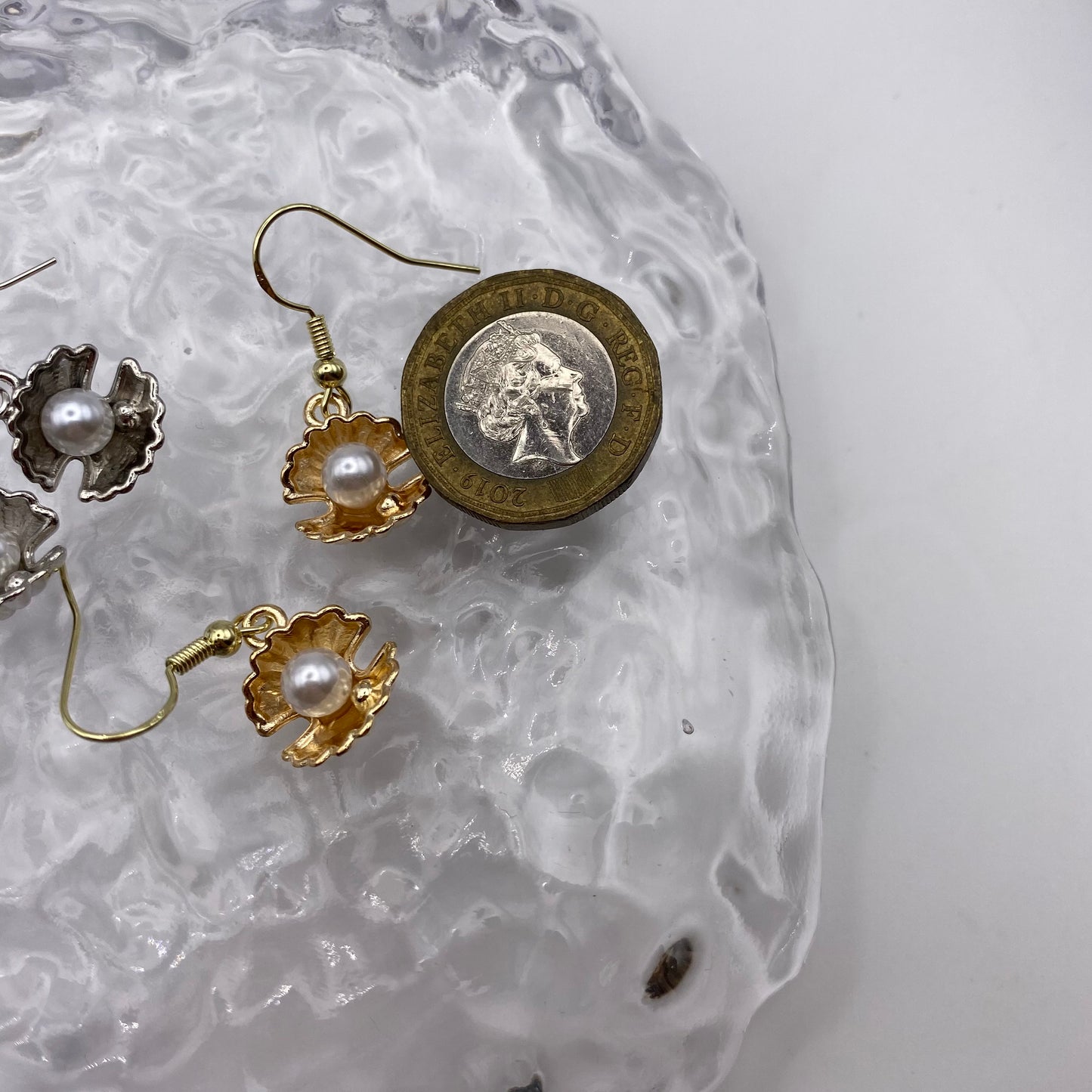 Clam Pearl Shell Earrings