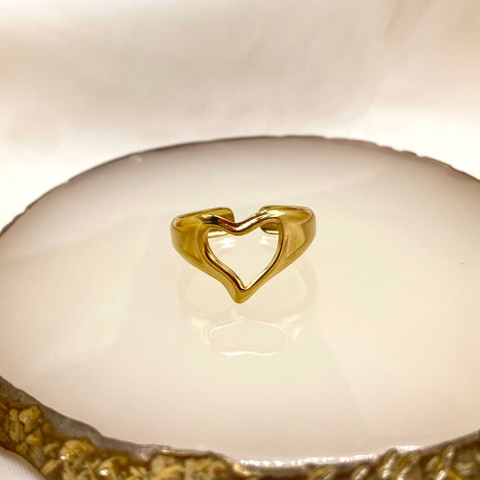 Gold Heart Outline Ring