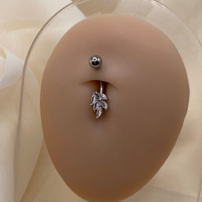 Ivy Belly Bar Piercing