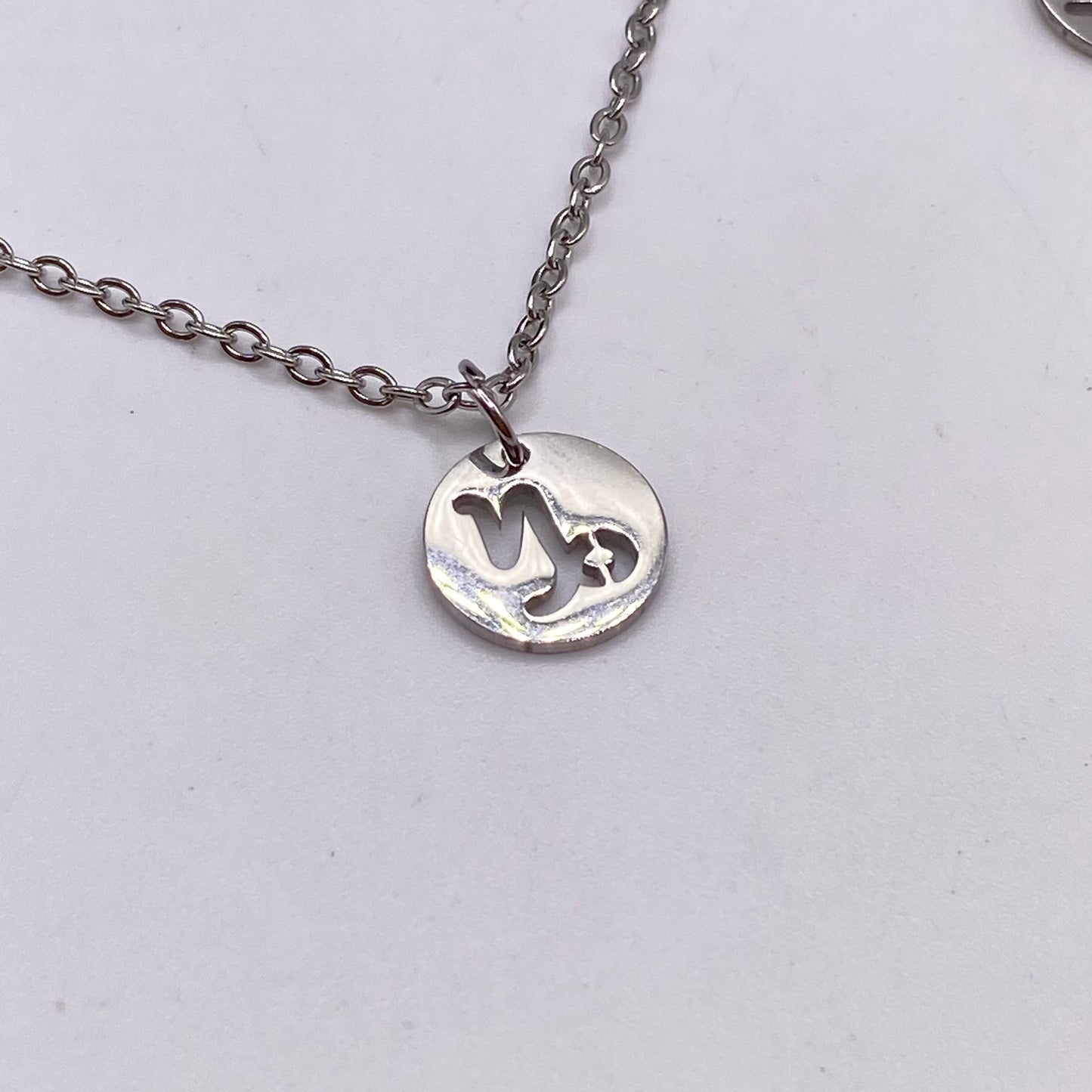 Silver Solid Star Sign Necklaces