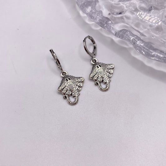 Stingray Huggie Hoop Earrings