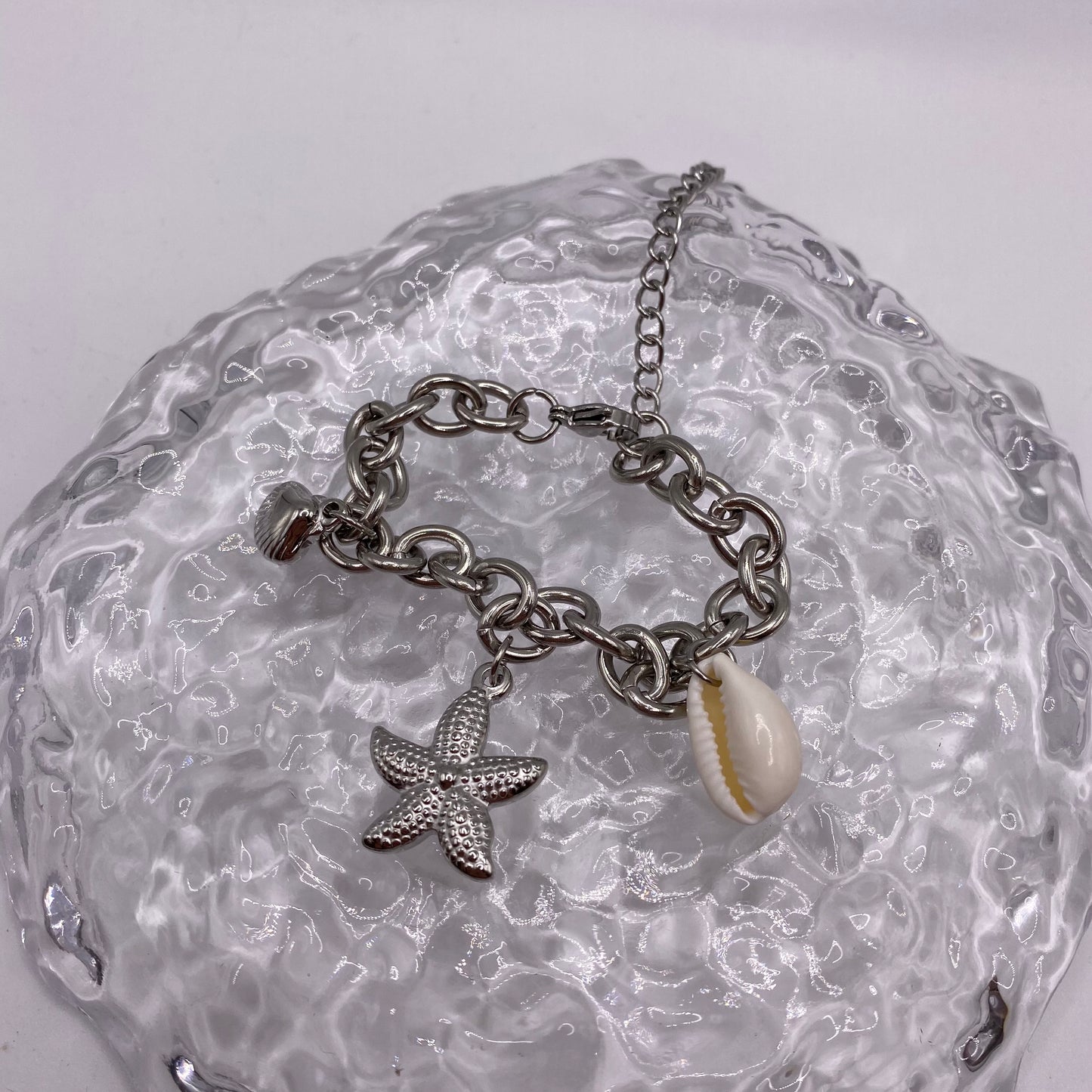 Silver Beachy Shell Bracelet