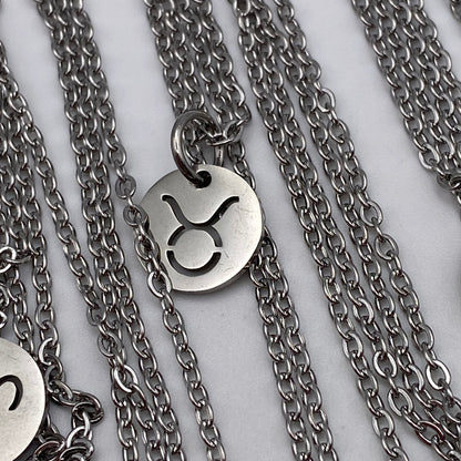 Silver Solid Star Sign Necklaces