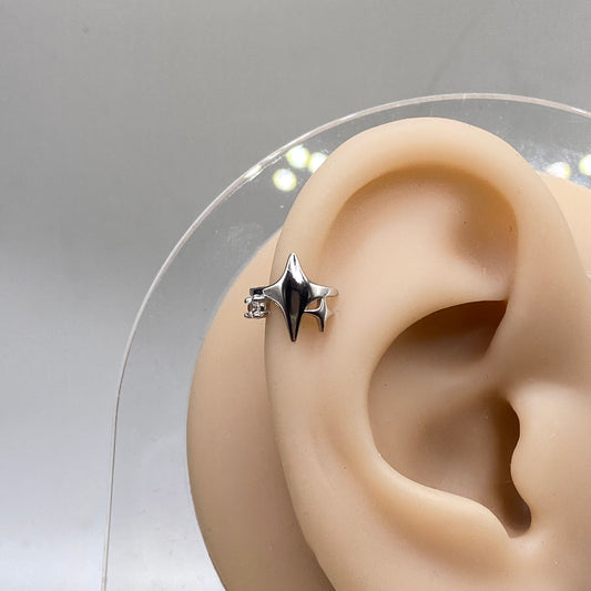 Twinkly Stars Ear Cuff
