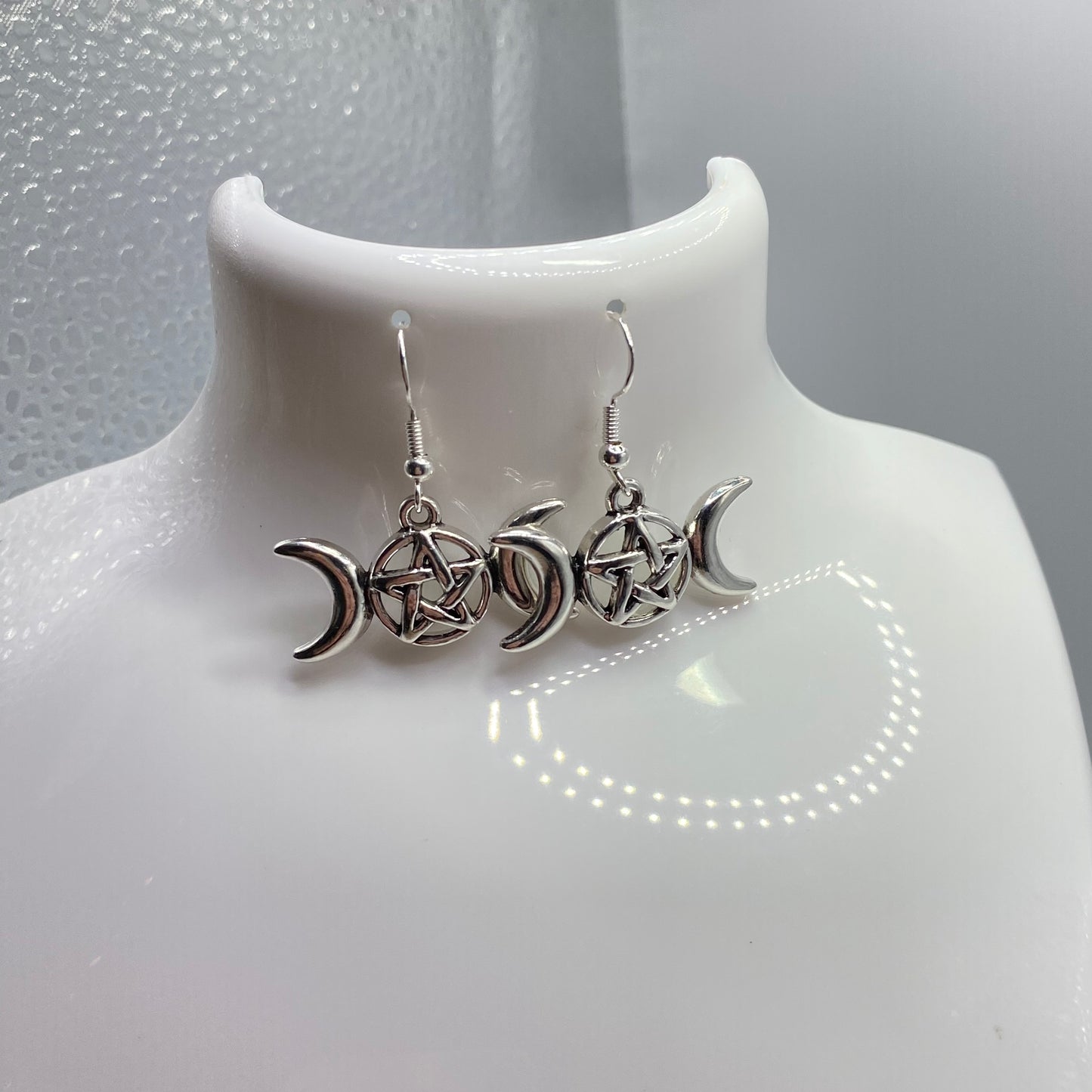 Crescent Moon Pentagram Earrings